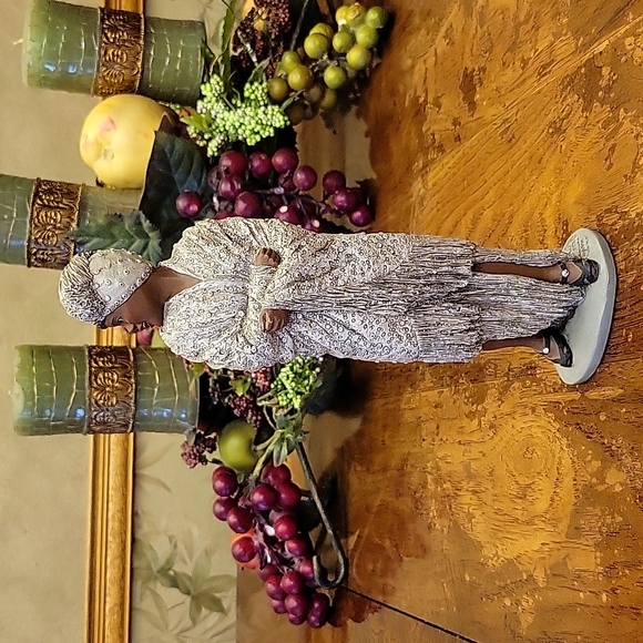 All God's Children Collectibles by Martha Holcombe "Bessie Smith" - Picture 4 of 6